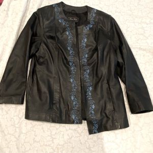 1x large women’s leather jacket